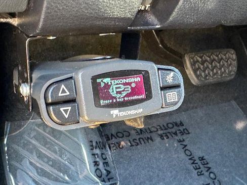 Used 2021 Toyota Tacoma TRD Off-Road w/ Technology Package AWD/4WD image 17