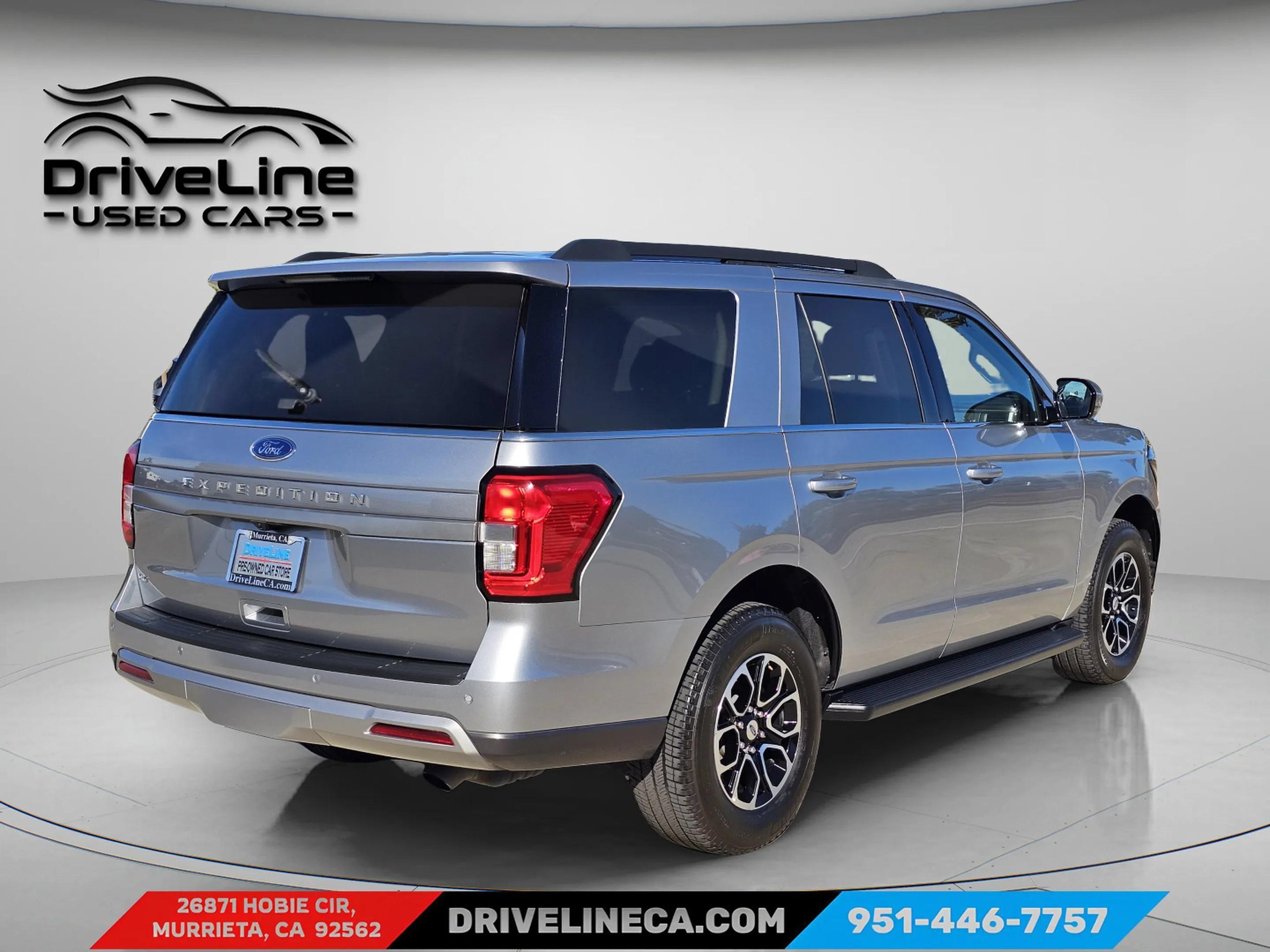 Used 2024 Ford Expedition XLT RWD image 2