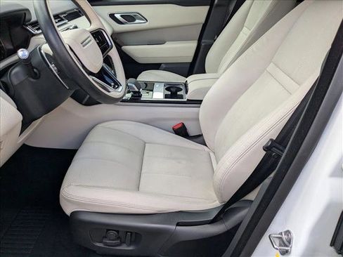 Used 2022 Land Rover Range Rover Velar R-Dynamic S image 16