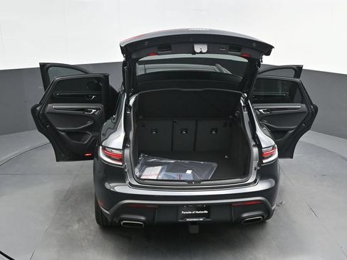 New 2026 Porsche Macan AWD/4WD image 42