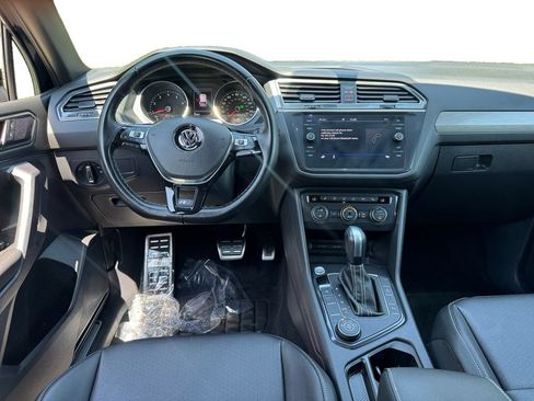 Used 2021 Volkswagen Tiguan SE R-Line AWD/4WD image 23