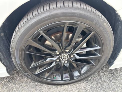 Used 2022 Toyota Camry XSE FWD image 16