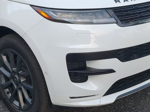 Certified 2024 Land Rover Range Rover Sport Dynamic SE image 11