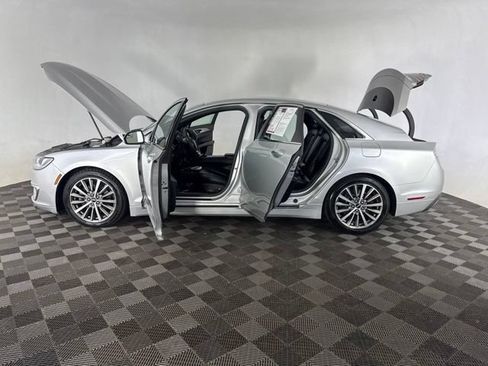 Used 2017 Lincoln MKZ Premiere FWD image 11