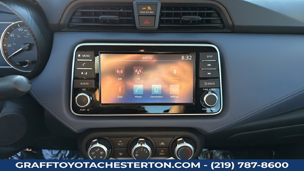 Used 2024 Nissan Versa SV FWD image 18