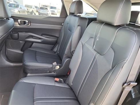 New 2026 Kia Sorento EX image 15