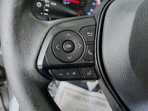 Used 2021 Toyota RAV4 LE FWD image 14
