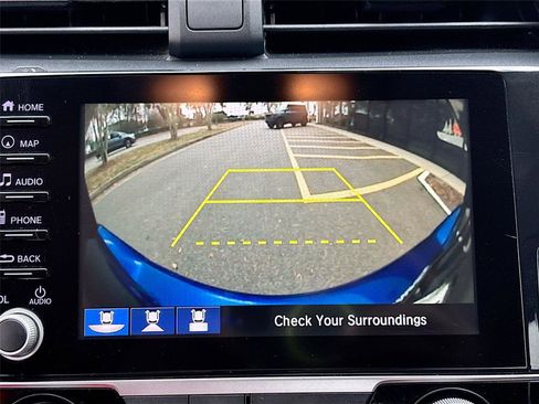 Used 2019 Honda Civic Touring image 15