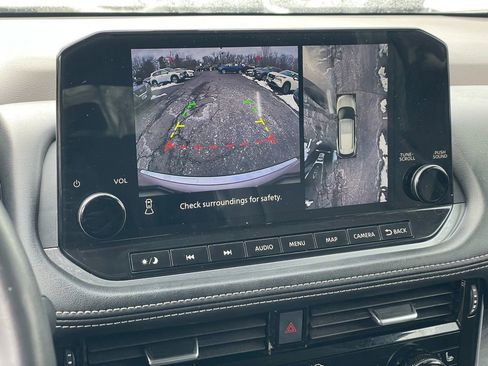 Certified 2023 Nissan Rogue Platinum w/ Platinum Premium Package image 16