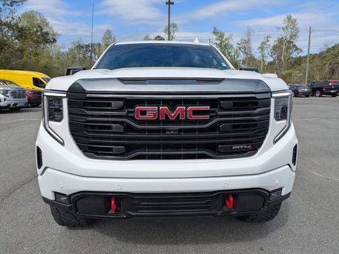 Used 2023 GMC Sierra 1500 AT4 w/ AT4 Premium Package image 9