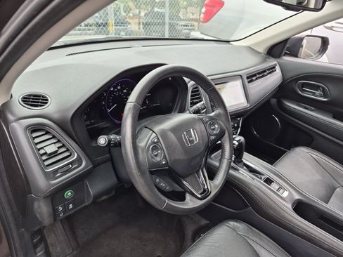 Used 2021 Honda HR-V EX-L image 13