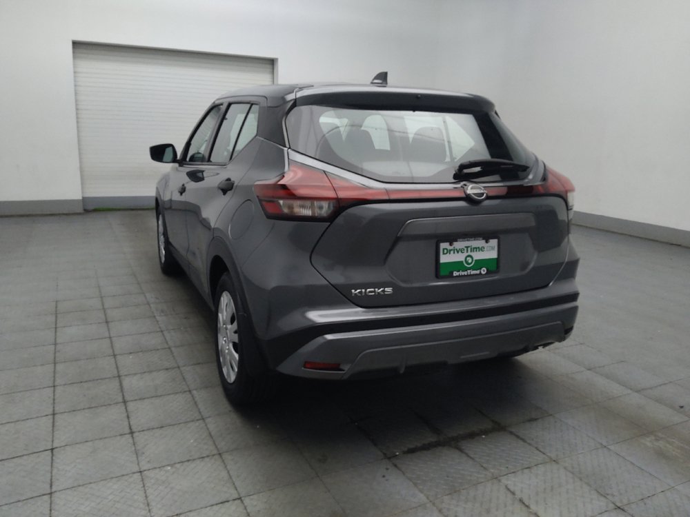 Used 2023 Nissan Kicks S FWD image 5