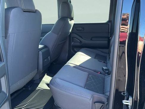 New 2026 Nissan Frontier SV AWD/4WD image 15