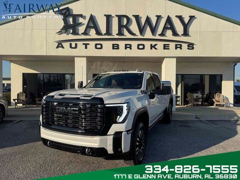 Used 2025 GMC Sierra 2500 Denali Ultimate w/ Max Trailering Package image 1