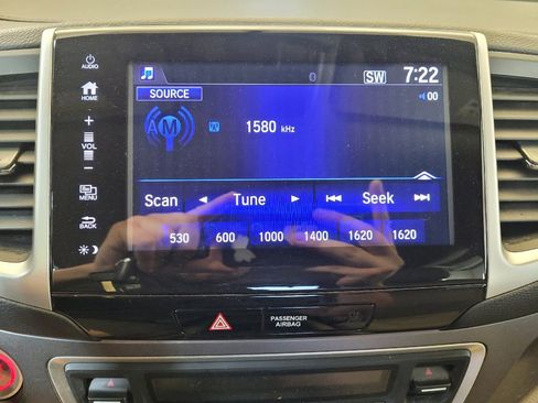 Used 2017 Honda Pilot EX image 25