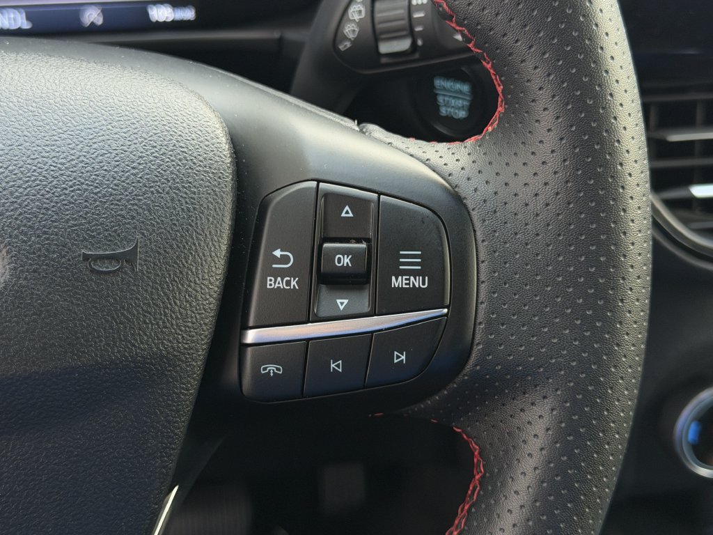 Used 2025 Ford Escape ST-Line FWD image 13
