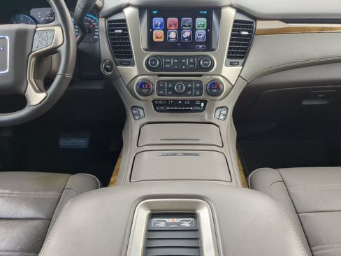 Used 2017 GMC Yukon Denali w/ Enhanced Security Package AWD/4WD image 15