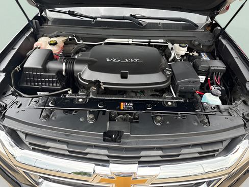 Used 2020 Chevrolet Colorado LT w/ Luxury Package AWD/4WD image 27