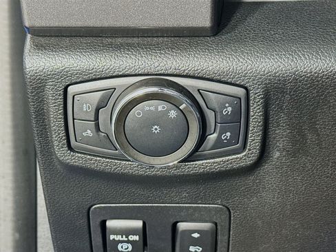 Used 2020 Ford F150 XLT w/ Equipment Group 302A Luxury image 11