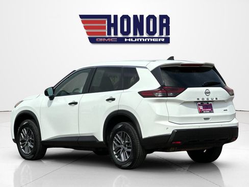 Used 2024 Nissan Rogue S AWD/4WD image 6