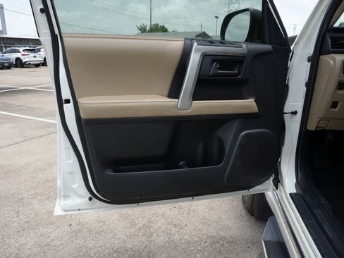 Used 2012 Toyota 4Runner SR5 RWD image 16