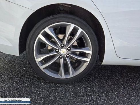 Used 2022 Chevrolet Malibu LT image 12