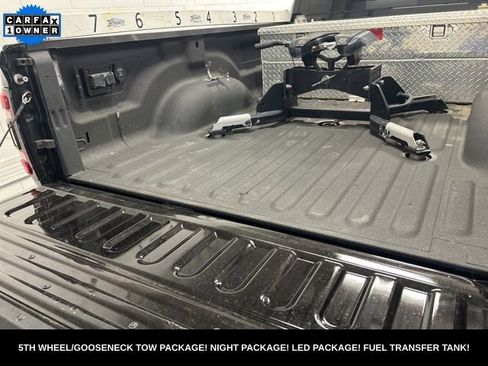 Used 2022 RAM 3500 Laramie w/ Night Edition AWD/4WD image 9