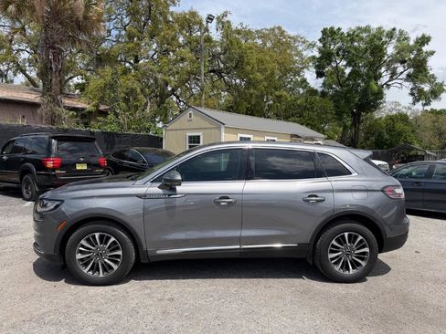 Used 2023 Lincoln Nautilus AWD image 6