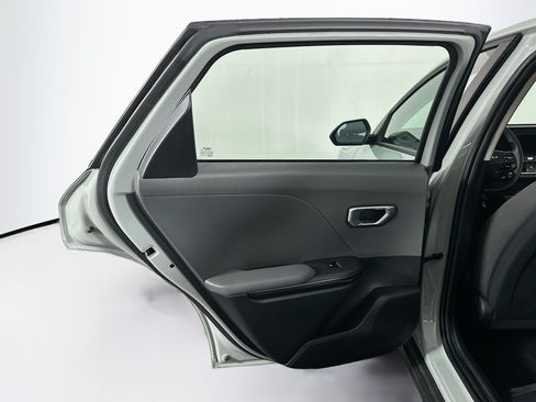 Used 2025 Kia K4 FWD image 26