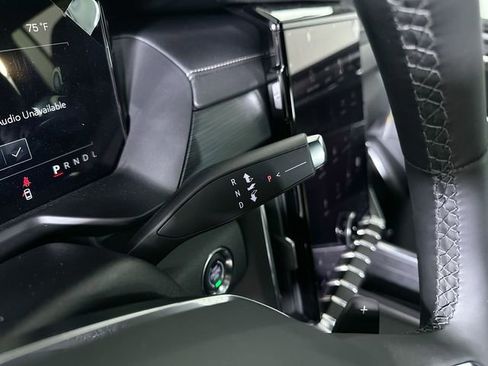 New 2026 GMC Acadia Elevation image 16