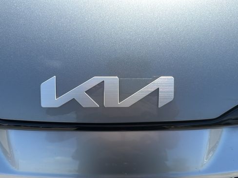 Used 2024 Kia Sportage EX FWD image 15