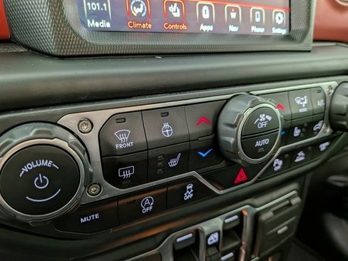 Used 2021 Jeep Wrangler Unlimited Rubicon image 27