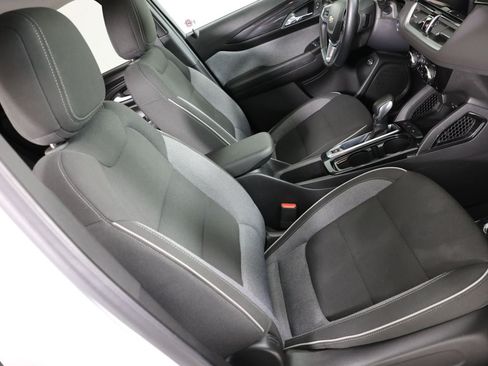Used 2024 Chevrolet TrailBlazer LT w/ Convenience Package FWD image 30