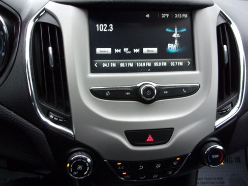 Used 2018 Chevrolet Cruze LS w/ LS Fleet Convenience Package FWD image 15