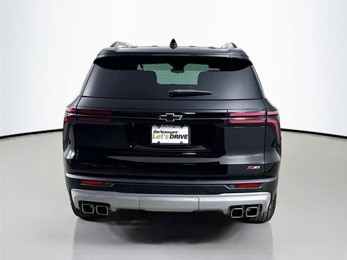 Used 2024 Chevrolet Traverse Z71 AWD/4WD image 8