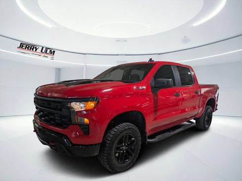 Used 2025 Chevrolet Silverado 1500 Custom Trail Boss AWD/4WD image 7