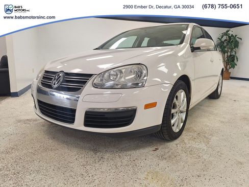 Used 2010 Volkswagen Jetta SE FWD image 5