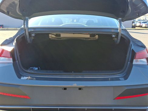 Certified 2025 Hyundai Elantra Sport image 30