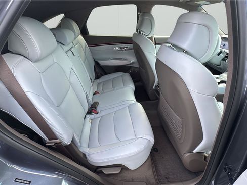 New 2026 Genesis GV70 2.5T Advanced AWD/4WD image 13