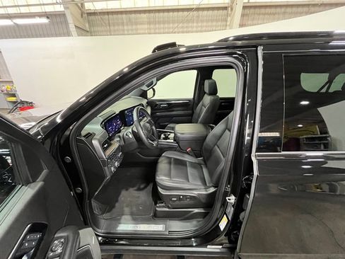 Certified 2025 Chevrolet Suburban Z71 w/ Z71 Off-Road Package image 19