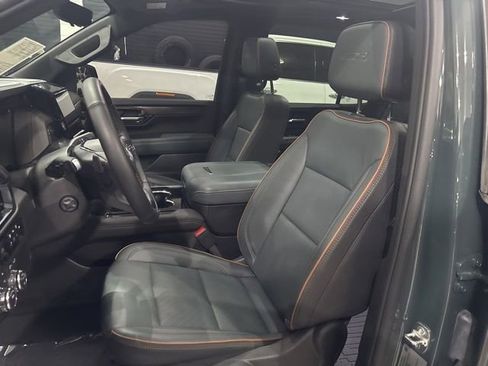 Used 2026 GMC Yukon AT4 w/ AT4 Premium Package AWD/4WD image 12