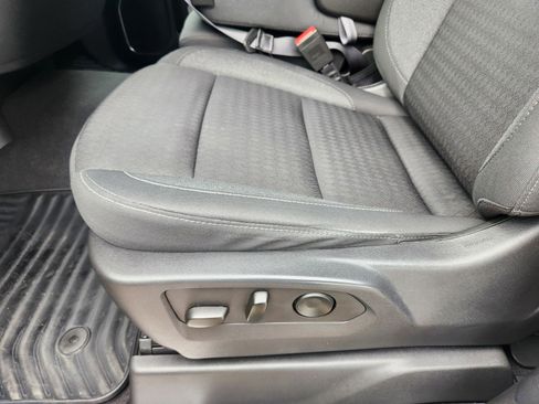 Used 2023 Chevrolet Silverado 1500 LT image 20