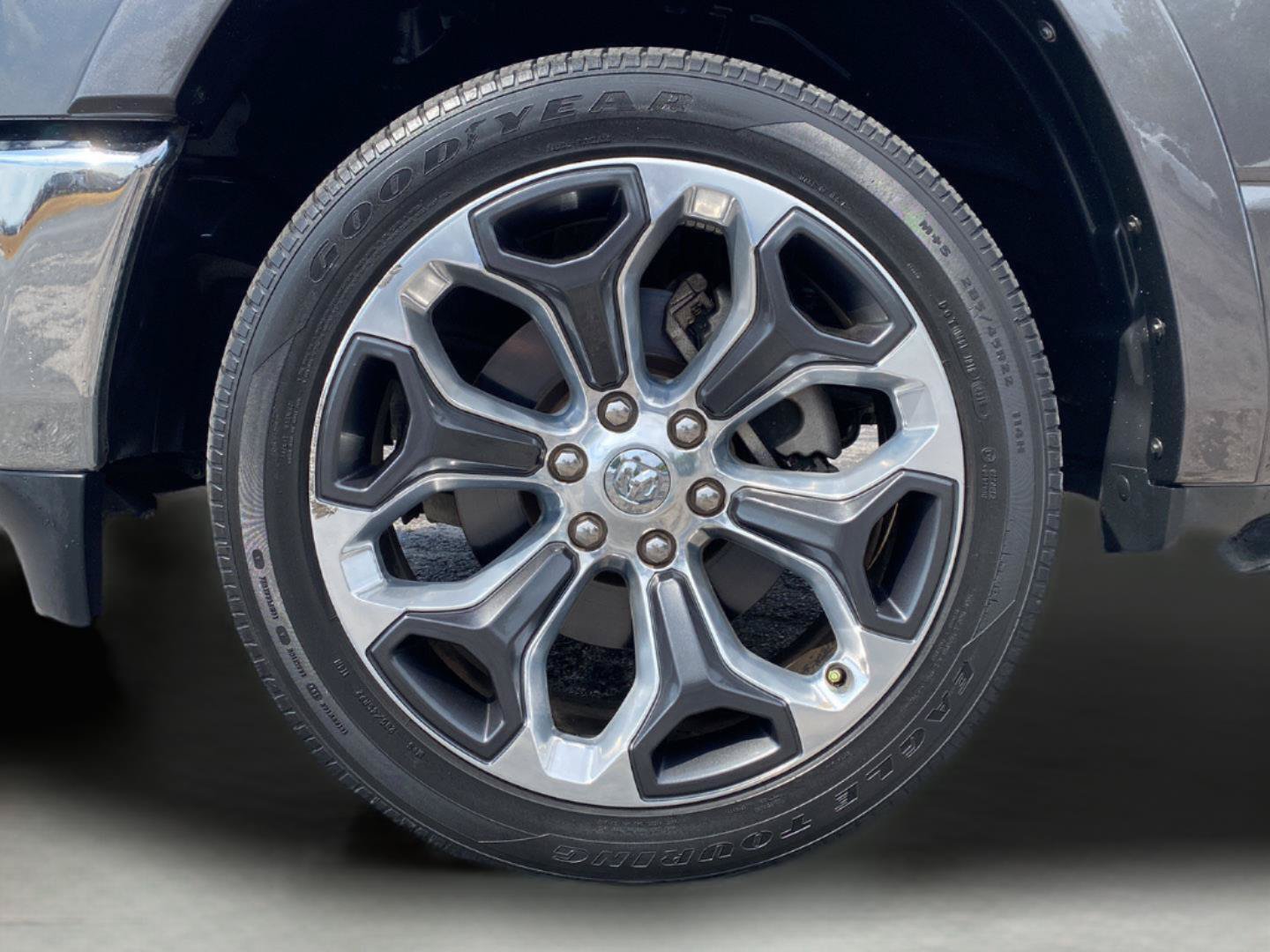 Used 2020 RAM 1500 Limited AWD/4WD image 11