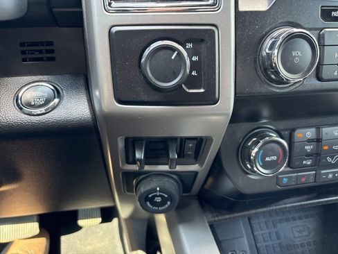 Used 2021 Ford F350 Lariat w/ Lariat Ultimate Package image 31