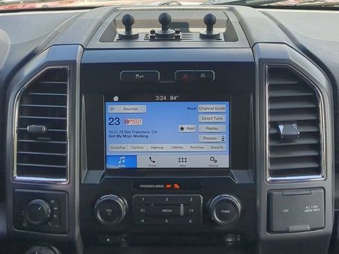 Used 2016 Ford F150 XLT w/ Equipment Group 302A Luxury AWD/4WD image 19