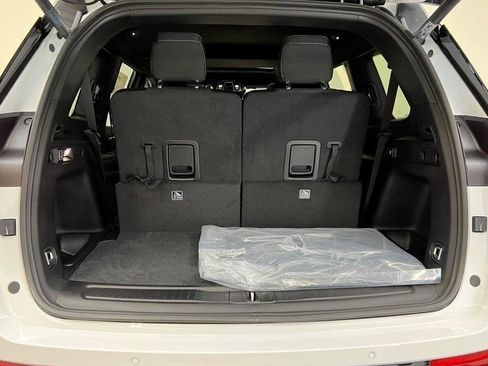 New 2025 Jeep Grand Cherokee L Laredo w/ Luxury Tech Group I image 5