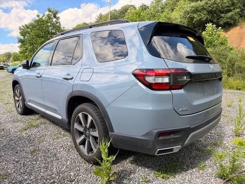 Used 2023 Honda Pilot Elite image 12
