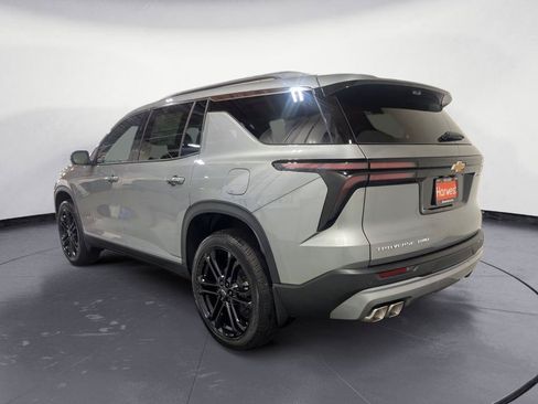 New 2026 Chevrolet Traverse LT w/ Driver Confidence Package AWD/4WD image 7