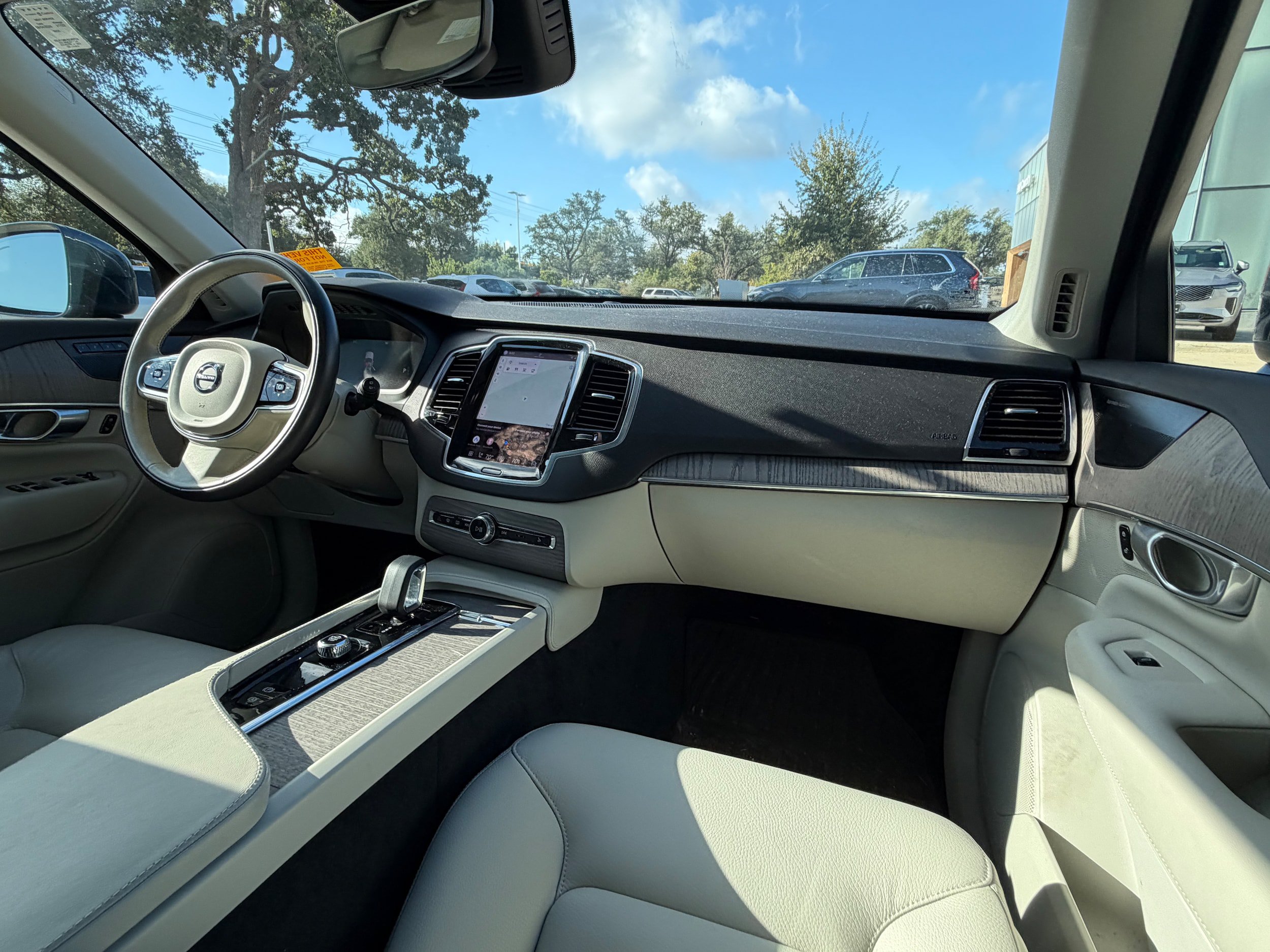 Certified 2023 Volvo XC90 B6 Plus w/ Protection Package Premier AWD/4WD image 13