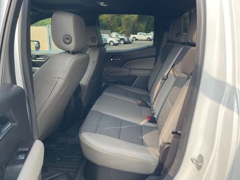 Certified 2024 Chevrolet Colorado ZR2 w/ Technology Package image 20